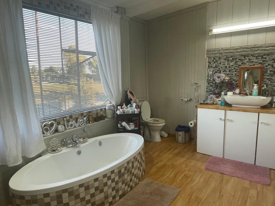 Commercial Property for Sale in Quaggafontein Free State